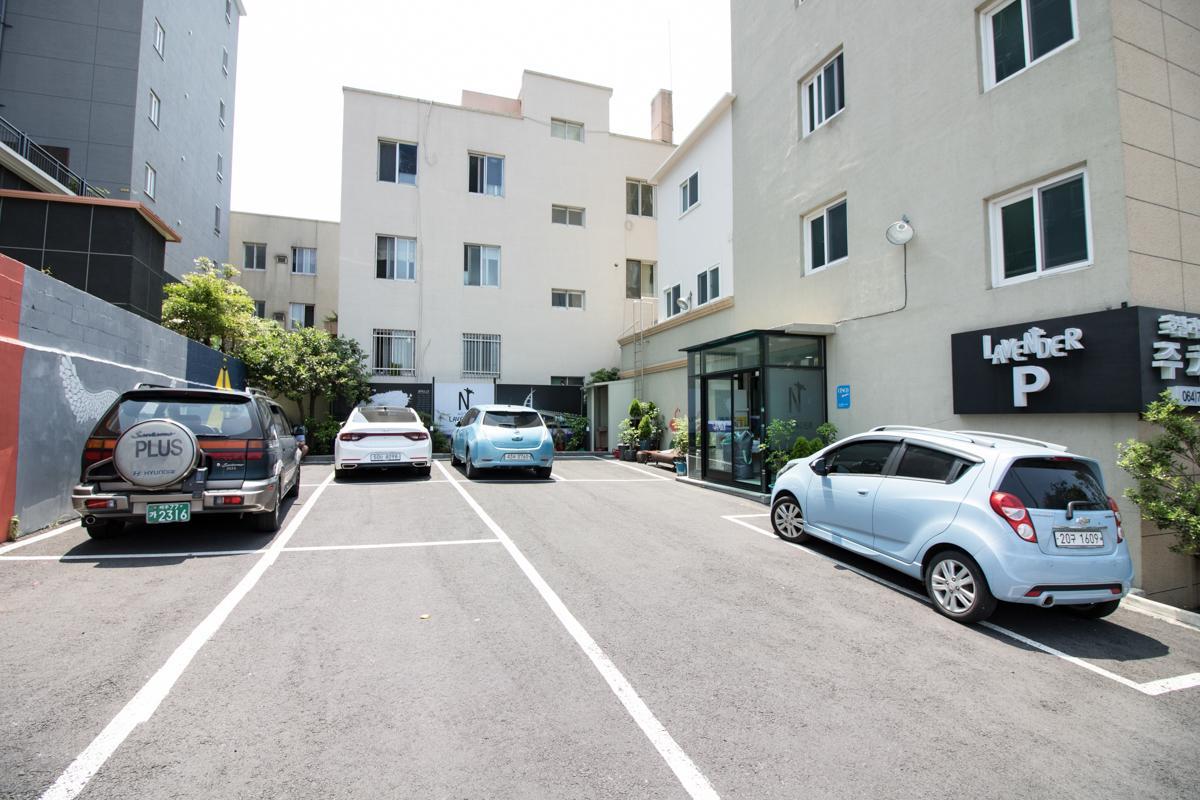 Jeju Lavender Hotel Seogwipo Zewnętrze zdjęcie